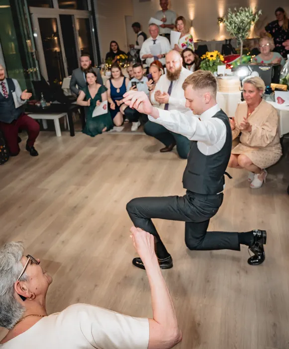 Wedding photograph 407